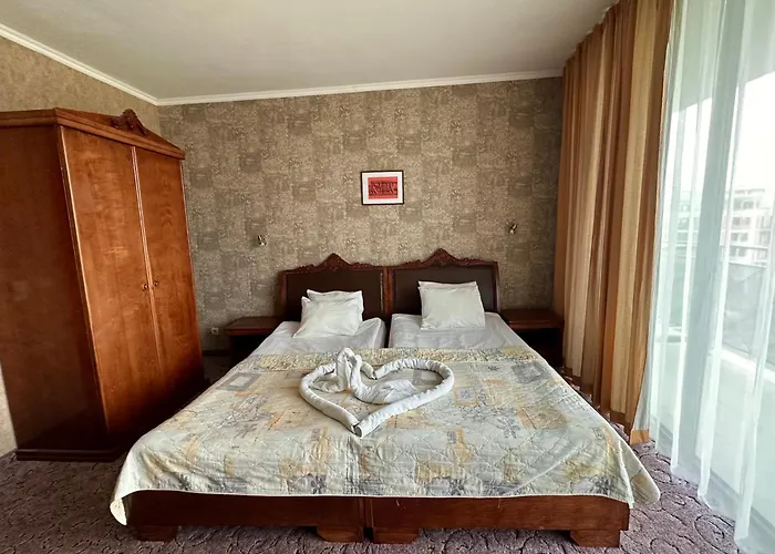 Caesars Palace 4* Napospart