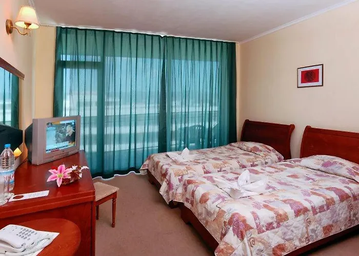 Caesars Palace 4* Sluneční pobřeží